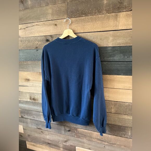 Vintage 90s Jerzees Navy Snowman Winter Scene Crewneck Sweatshirt - Picture 3 of 6